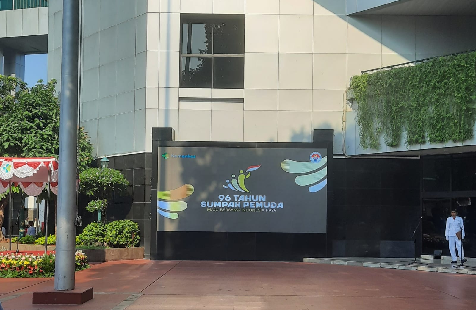 Upacara Peringatan Hari Sumpah Pemuda ke 96 Tahun 2024 di Kementerian Kesehatan