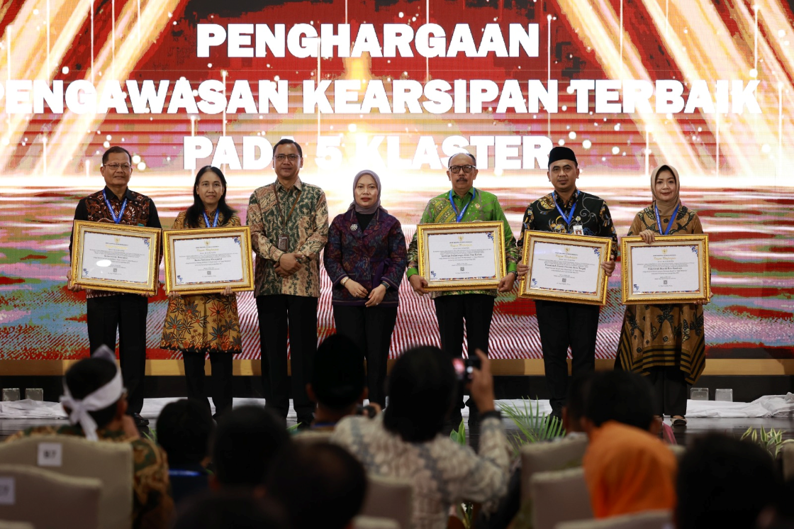 Kemenkes Terima 3 Penghargaan Kearsipan Nasional 2026