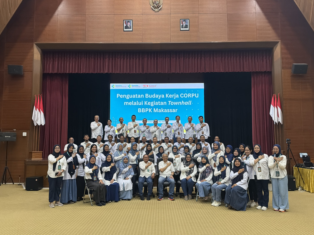 Sekretaris Jenderal Kemenkes Dorong Penguatan SDM dan Kolaborasi Antar Unit Kerja dalam Townhall Budaya Kerja CorpU di Kampus Kemenkes CorpU Balai Besar Pelatihan Kesehatan Makassar