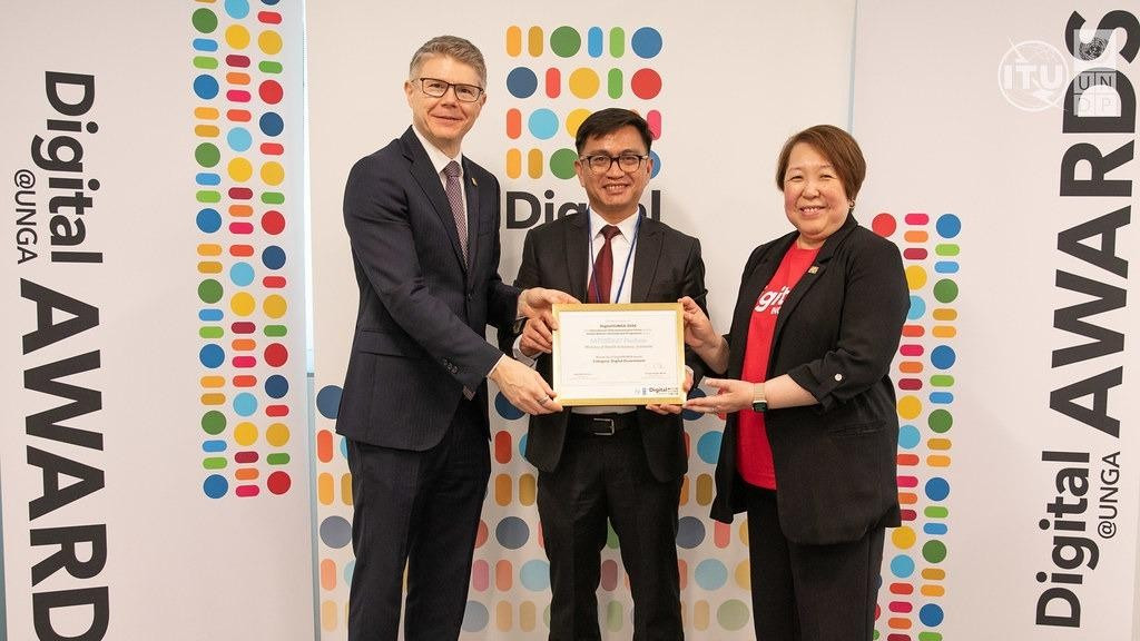 Kemenkes RI Raih Penghargaan Nasional dan Global Sekaligus untuk SATUSEHAT